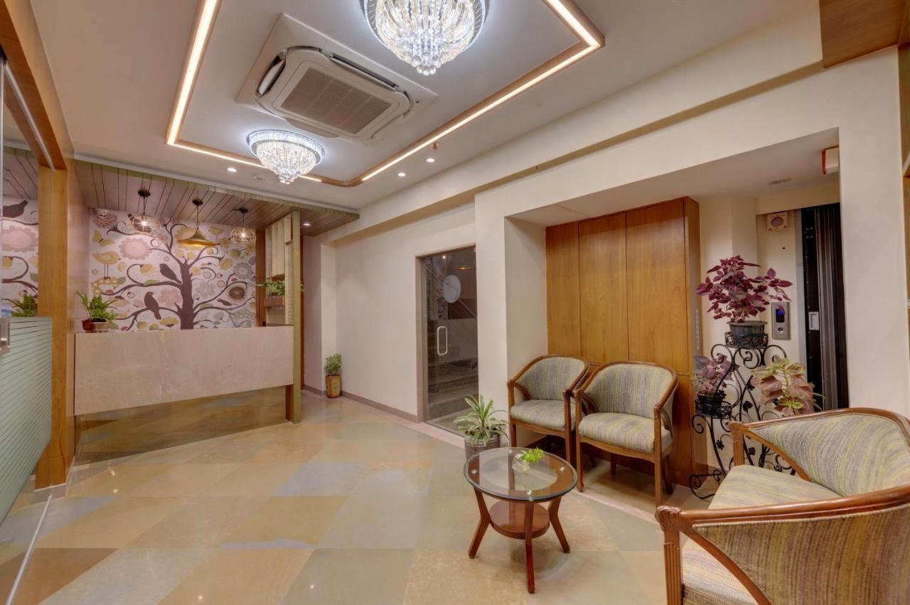 The Beacon Hotel Вадодара Екстериор снимка